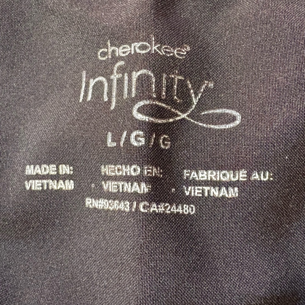 Cherokee Infinity Scrub Top - Picture 2 of 6